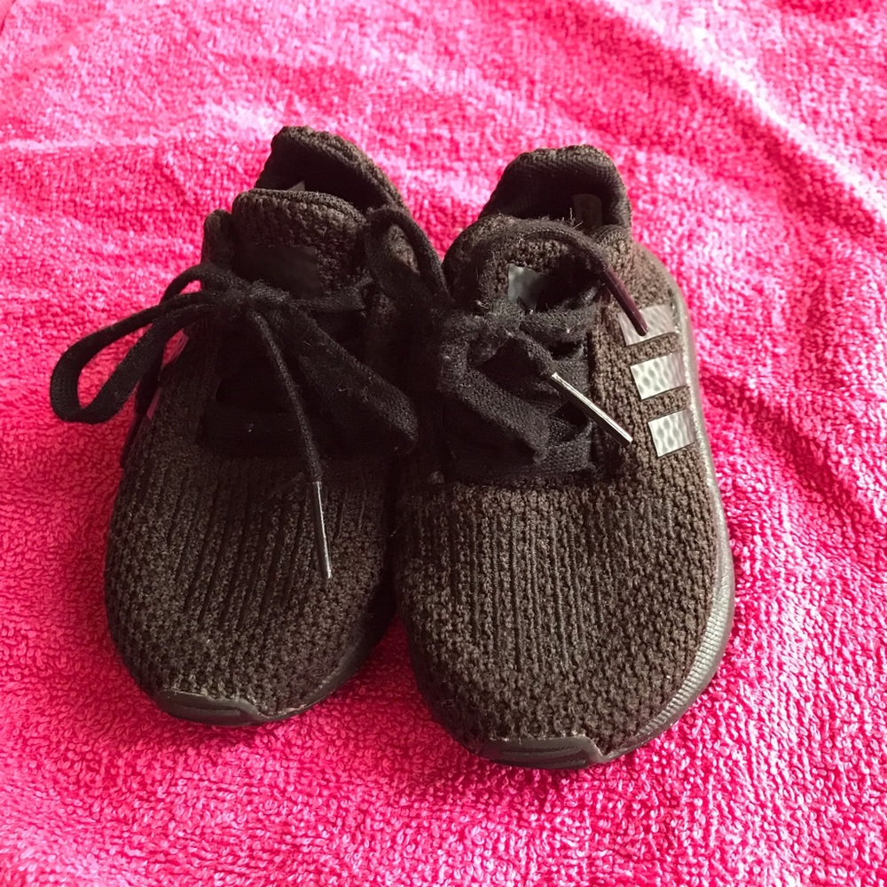 Toddler boy/ girl Adidas